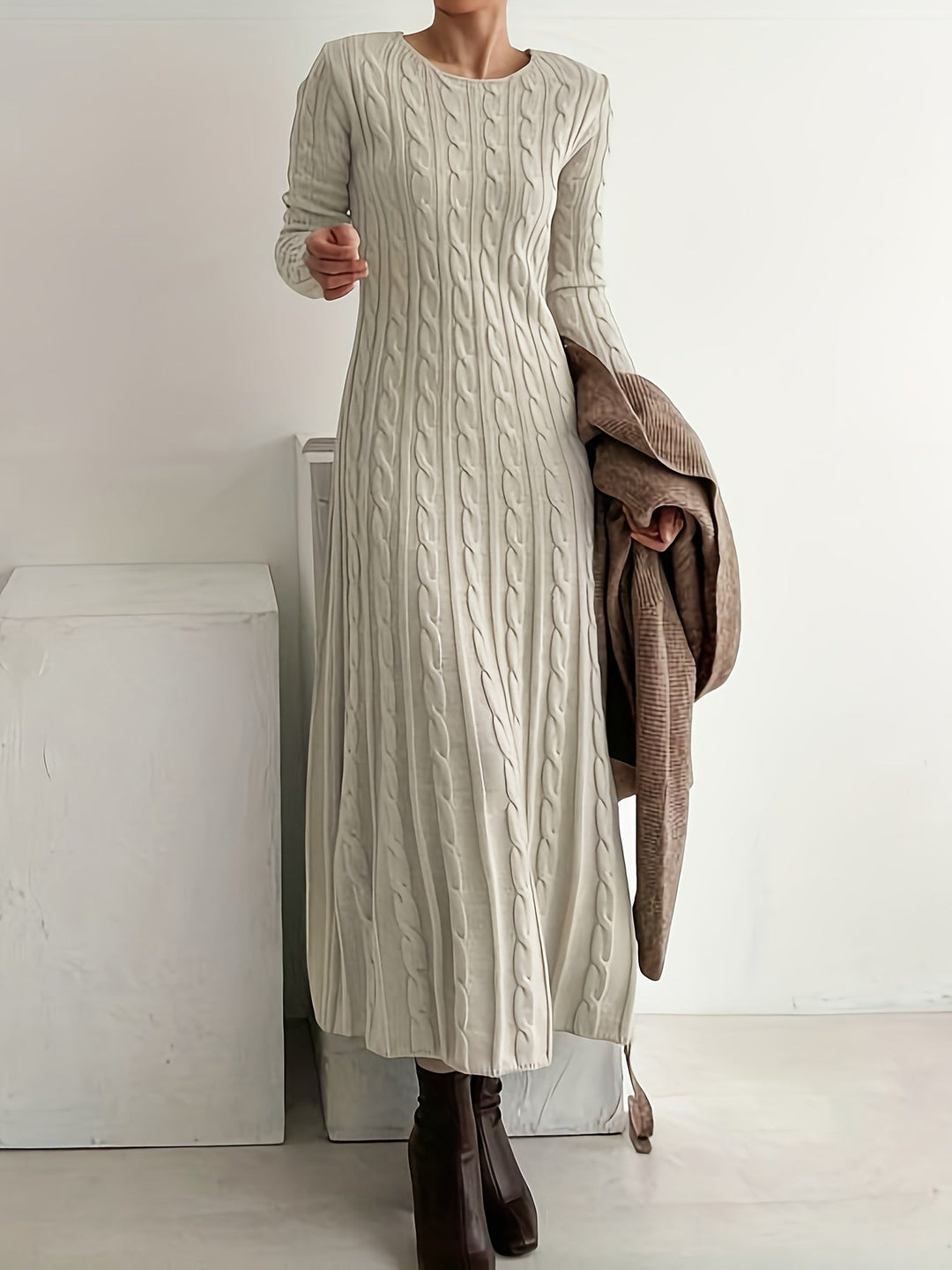 HONORIA | CABLE KNIT MAXI DRESS